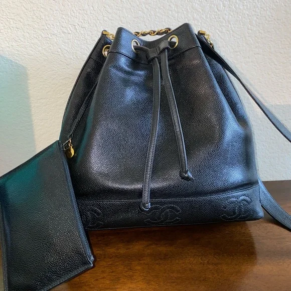 Chanel Bucket Bag VINTAGE 24k HW - Picture 1 of 9